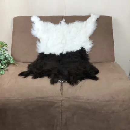 Geschmeidiges Schwarzhals Ziegenfell