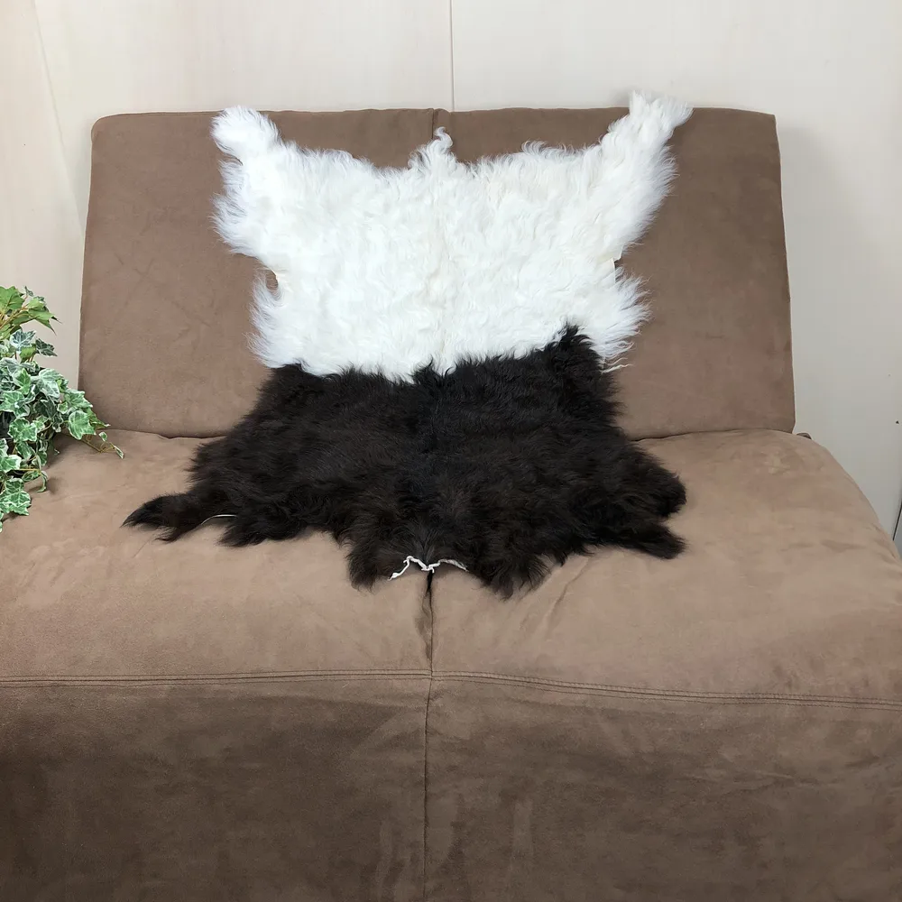 Geschmeidiges Schwarzhals Ziegenfell