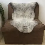 Geschorenes Merino Schaffell schwarzweiss